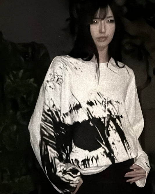 'BLACK IRIS' LONGSLEEVE