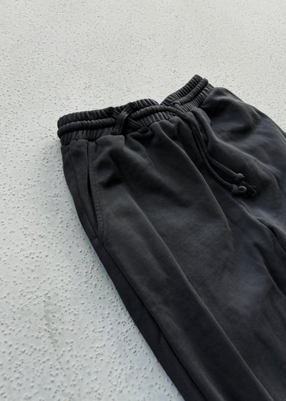 SYMBIOTE SWEATPANTS (COAL)